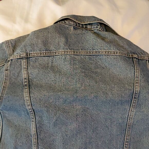 LEVI WOMENS SMALL LIGHT WASH DENIM JACKET - Picture 8 of 11